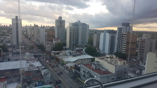 Oficina En Venta Ubicado En Banfield, Lomas De Zamora