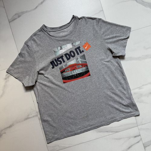 Playera Nike Talla Xl Just Do It Chain Hoops Block Logo (Usado)