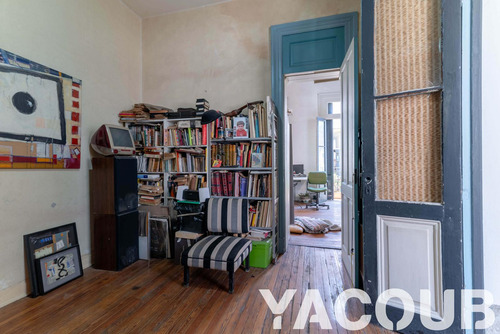 Ph En Venta - 4 Dormitorios 2 Baños - 270mts2 - Almagro