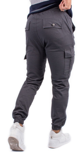 Imagen 3 de 5 de Pantalon Hombre Cargo Gabardina Jogger Bolsillos Puños