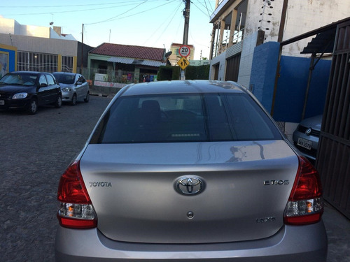 Etios 1.5 Automatico