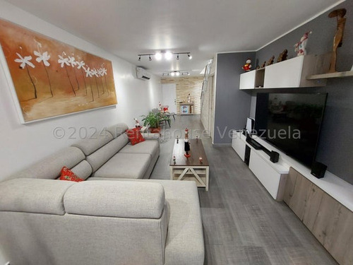 Penthouse ( 2 Niveles/ Amoblado/ Equipado) Venta Buenaventura Suites ( Guarenas) Mls - 24-14332