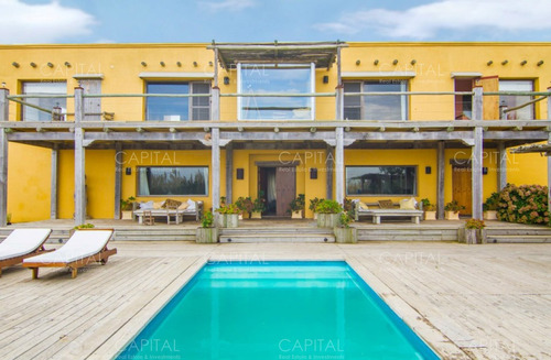 Casa Primera Linea Frente Al Mar En Altos De Punta Piedra En Alquiler