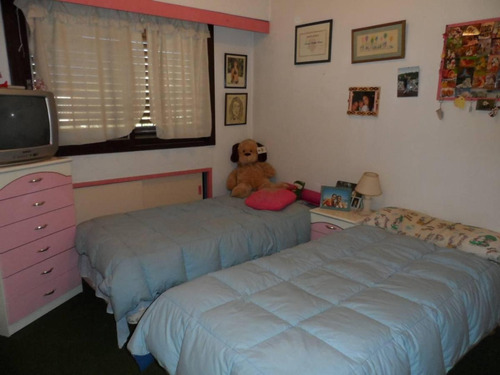 Imagen 15 de 23 de Excelente Chalet - Lote 11 X 45 - 5 Ambientes - Parque Casta