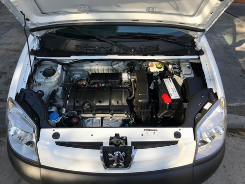 Peugeot Partner 1.6 Furgon Confort Patagonica 5 As Hdi Xtr