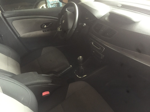 Imagem 5 de 5 de Sucata Para Venda De Peças Fluence Dynamique 2.0 16v 2015