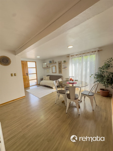 Casa En Venta De 2 Dorm. En Curacaví