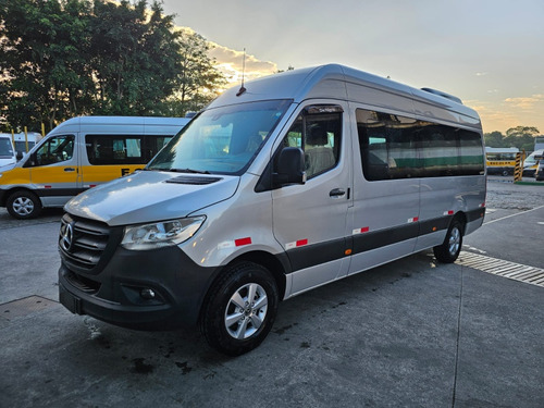 Sprinter 417 Extra Longa 19 Lugares Executiva