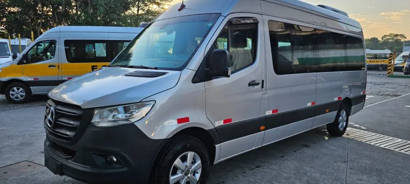 Sprinter 417 Extra Longa 19 Lugares Executiva