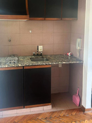 Departamento Monoambiente Con Balcón Al Frente, Vista Abierta A Plaza Güemes