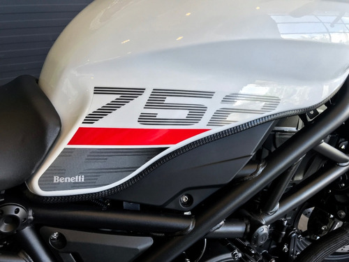 Imagen 19 de 25 de Benelli 752 S New , Sport , Naked Benelli Store Pilar F
