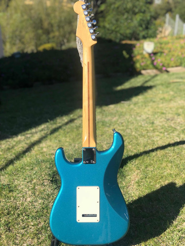 Fender Stratocaster Mim Con Varios Upgrades Y Hard Case (Usado)