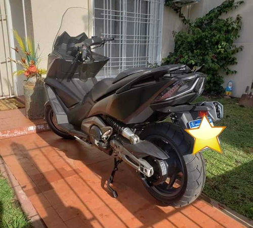 Kymco Ak 550