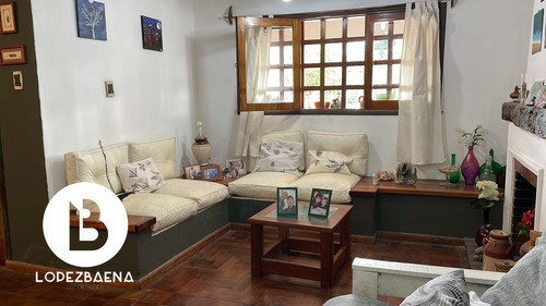 Venta Casa Cerro De Las Rosas 3 Dormitorios  Cordoba Bien A Precio