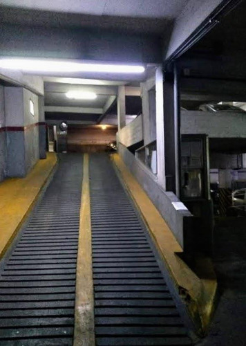 Imagen 5 de 8 de Venta De 13 Cocheras En Almagro En Block O En Forma Individual