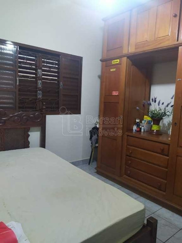 Imagem 2 de 6 de Venda De Casas / Padrão Na Cidade De Araraquara 10974
