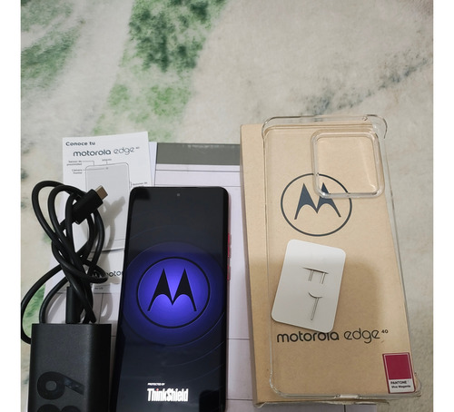 Motorola Edge 40 256 Gb + 8 Gb De Ram, Color Viva Magenta (Usado)
