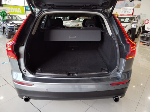 Volvo XC60 2.0 T5 Momentum At
