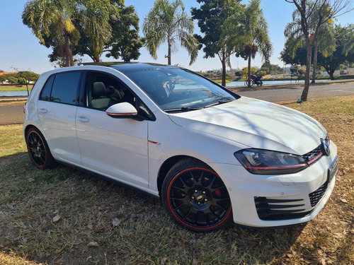 Imagem 2 de 8 de Volkswagen Golf 2014 2.0 Tsi Gti 5p