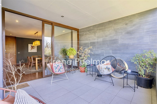 Vende En Exclusiva Penthouse En El Otoñal Las Condes
