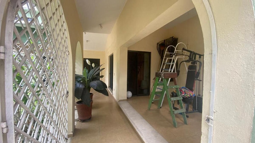 Casa En Venta Seminueva En Cuernavaca Con Areas Recreativas