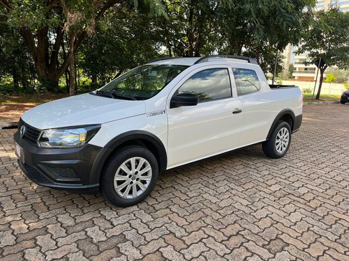 Volkswagen Saveiro Branco 2019