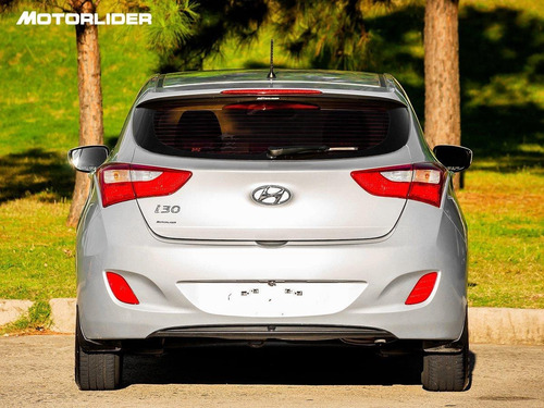 Imagen 4 de 15 de Hyundai I30 1.6 Gl Extra Full| Permuta / Financia