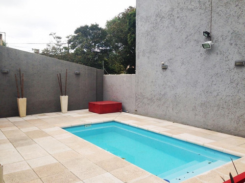 Hermoso Departamento A Mts Del Lago En Complejo La Morada. Dos Dormitorios En Planta. Cochera Y Piscina.