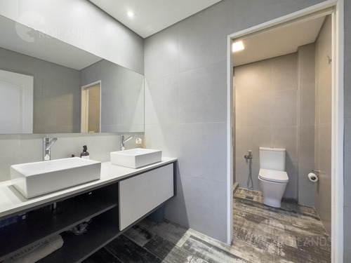 Venta Ph 7 Ambientes Con Terraza Y Quincho Propio En Parque Chacabuco
