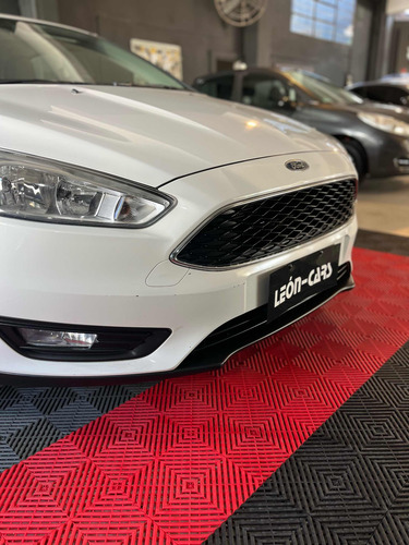 Ford Focus III 1.6 S