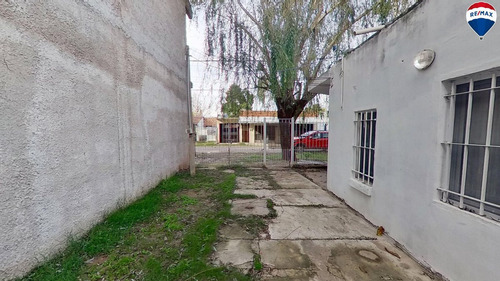 Venta Casa 4 Ambientes Con Parque Ezpeleta