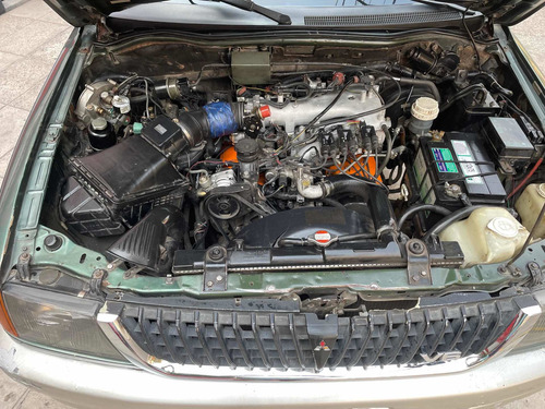Imagen 8 de 12 de Mitsubishi Montero Sport Gnc