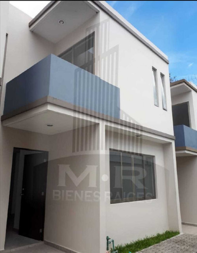 Imagen 1 de 14 de Casa En Venta Con Recamara En Planta Baja $930,000.=