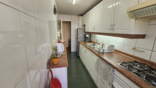 Hermoso, Amplio Y Amoblado Departamento 2d En Providencia