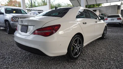 Mercedes-Benz Clase CLA 1.6 200 Cgi Sport At