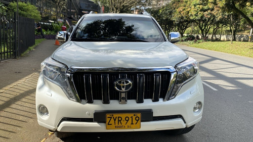 Imagen 2 de 21 de Toyota Prado 3.0 Vx-l