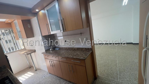 Montalbán Ii, Apartamento En Venta, #25-15851 Cuenta Con 2hab, 3 Baños, Estacionamiento, Tanque Interno De Agua