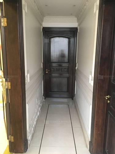 Casa En Venta Ubicado En Banfield, Zona Sur