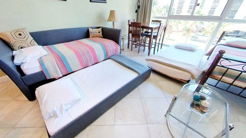 Castle Beach Resorts, Collins Ave 5445, Mid Miami Beach