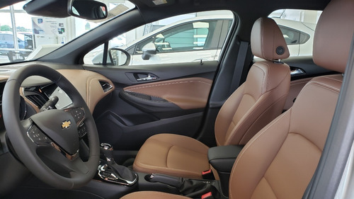Imagen 14 de 21 de Chevrolet Cruze Premier 4p 1.4t At.gl