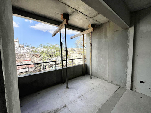 Moderno Departamento En Villa Urquiza En Primer Piso