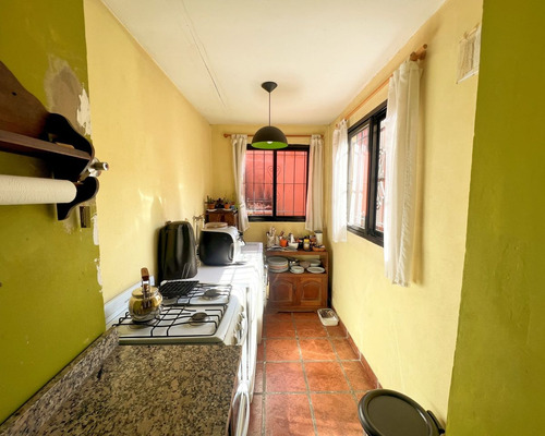 Venta Casa 2 Ambientes Jardín Parrilla Turdera