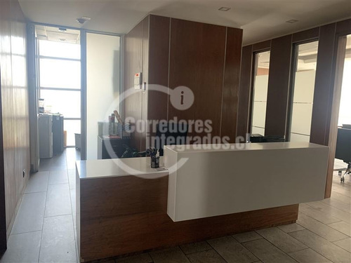 Imagen 1 de 18 de Oficina En Venta En La Reina