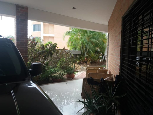 Imagen 2 de 14 de Casa En Altos De Guataparo