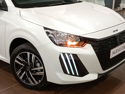 Peugeot 208 1.0T Allure Pack