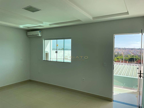 Imagem 8 de 20 de Sobrado Com 3 Dormitórios À Venda, 216 M² Por R$ 700.000,00 - Parque Brasília - Anápolis/go - So0054