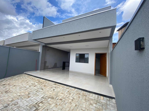 Casa Com 2/4 Em Taquaralto