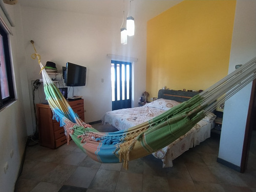 Venta/posada Casa/el Yaque/300mts Construccion /tref300000