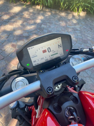 Ducati Monster 821