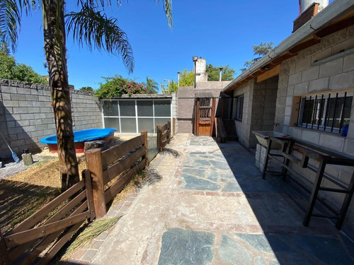 Imagen 10 de 10 de Casa Con Parque Y Pileta
